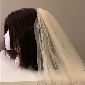 Short Ivory veil w/ crystals